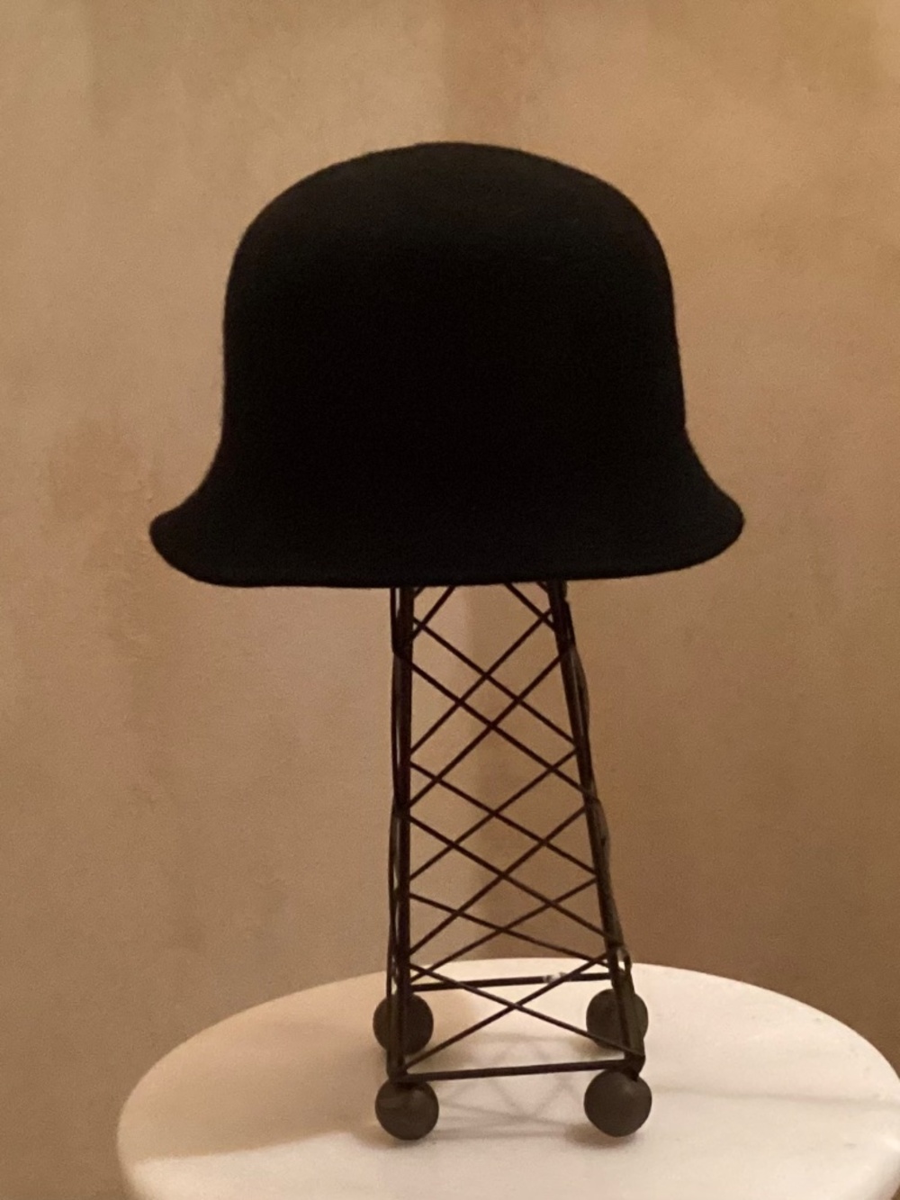 BLACK ITALIAN 100% WOOL BUCKET HAT - SIZE OS